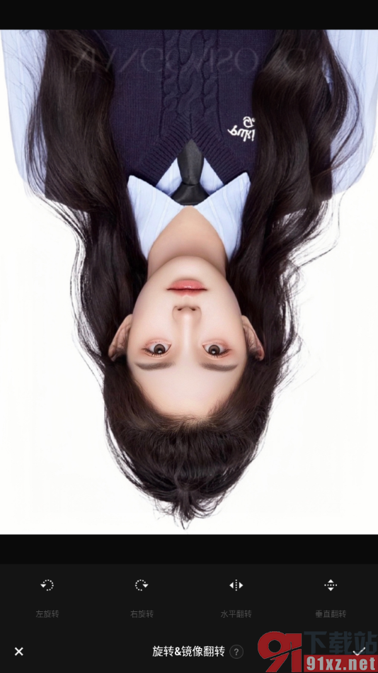 fotor手机版设置将图片垂直翻转显示的方法